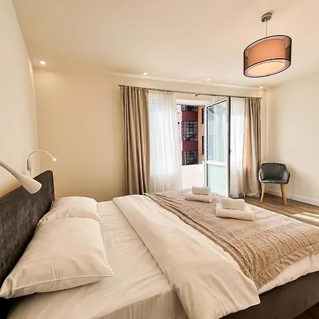 La Teatru - 2bd Near Theatre And Old Town Apartment *