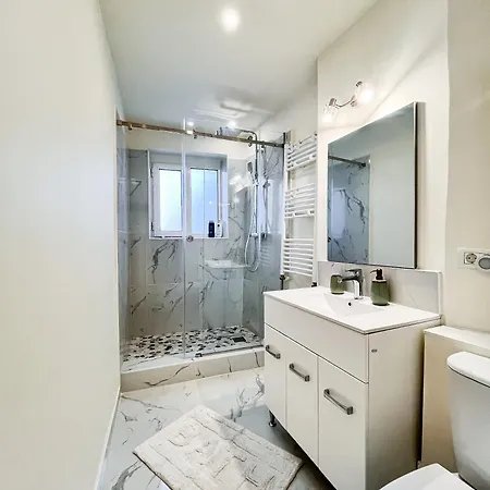 La Teatru - 2bd Near Theatre And Old Town Brasov