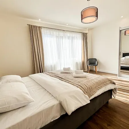 Apartment La Teatru - 2bd Near Theatre And Old Town Brasov