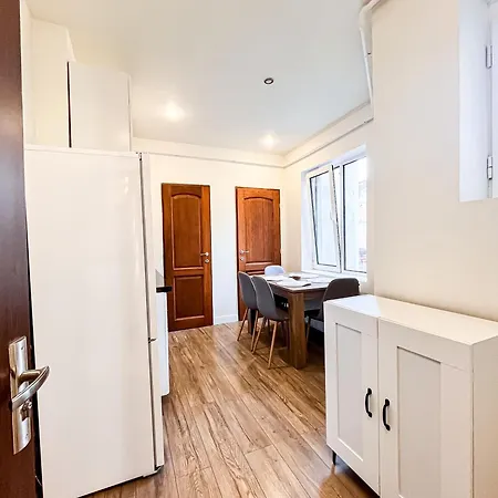 La Teatru - 2bd Near Theatre And Old Town Apartment